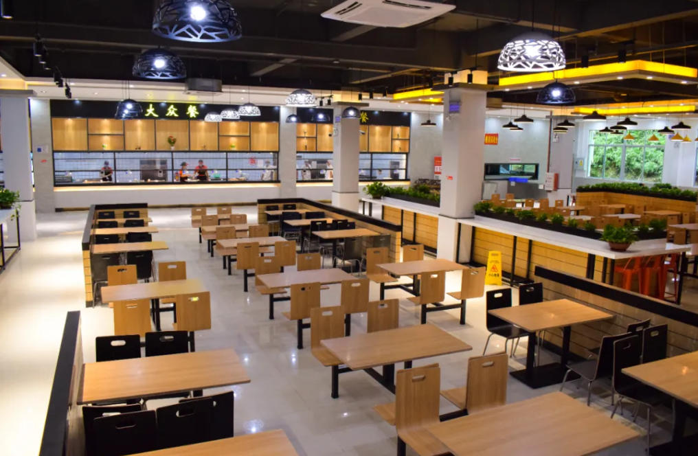 高新技术学校校园食堂
